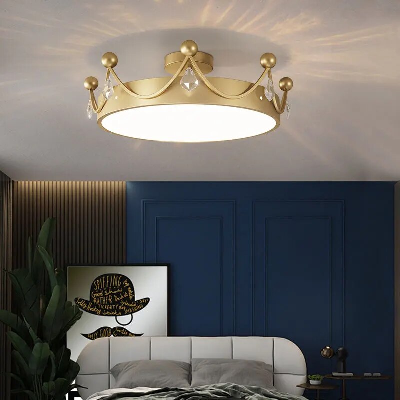 Plafonnier nordique post-moderne et minimaliste avec couronne en cristal