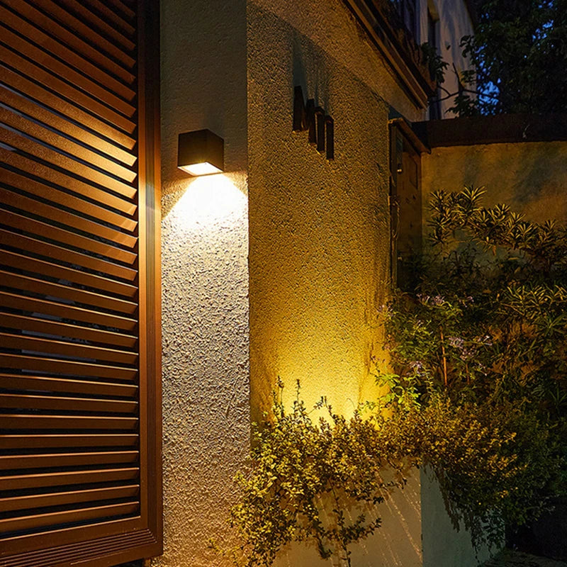Applique solaire extérieure lumineuse appliques murales solaire petite Squa jardin couloir terrasse corps humain induction IP65 étanche Lighti