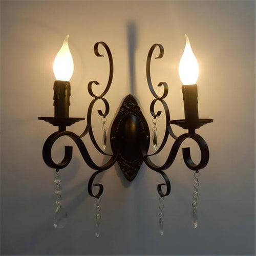 applique murale vintage en fer forgé et cristal décoratif