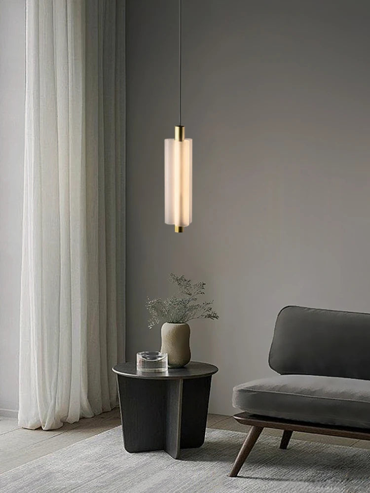 suspension en acrylique design pour éclairage moderne et élégant