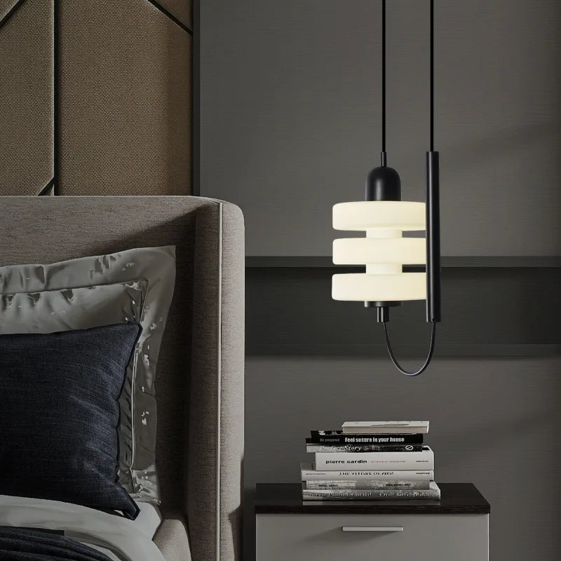 suspension design noire contemporaine