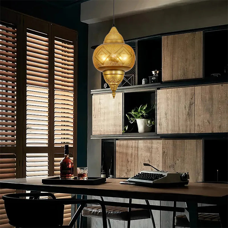 lustre led sandyha style asie du sud-est décoration intérieure dorée