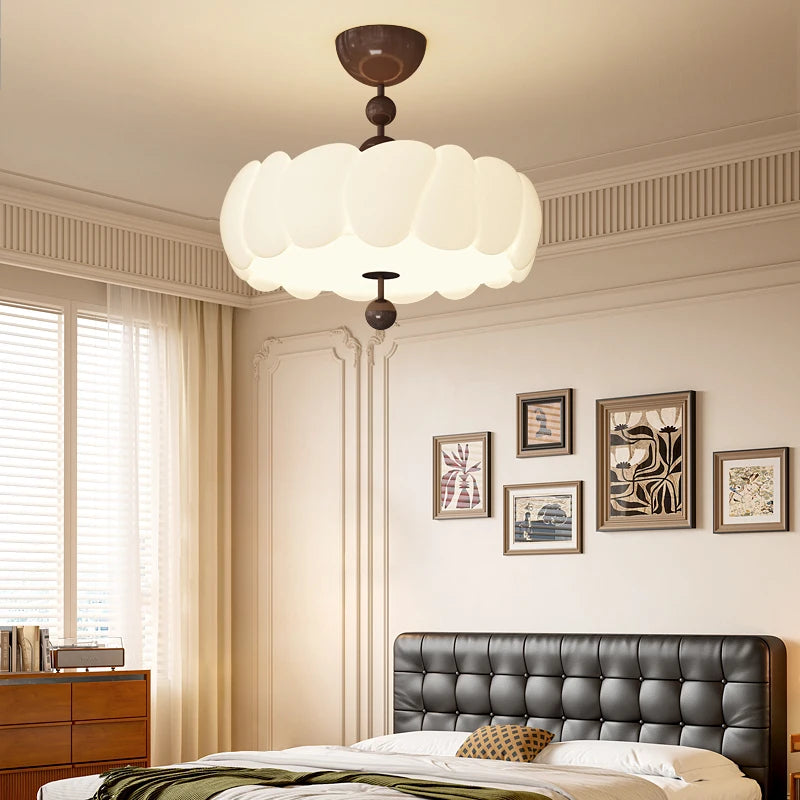 lampe médiévale française rétro pour un éclairage doux