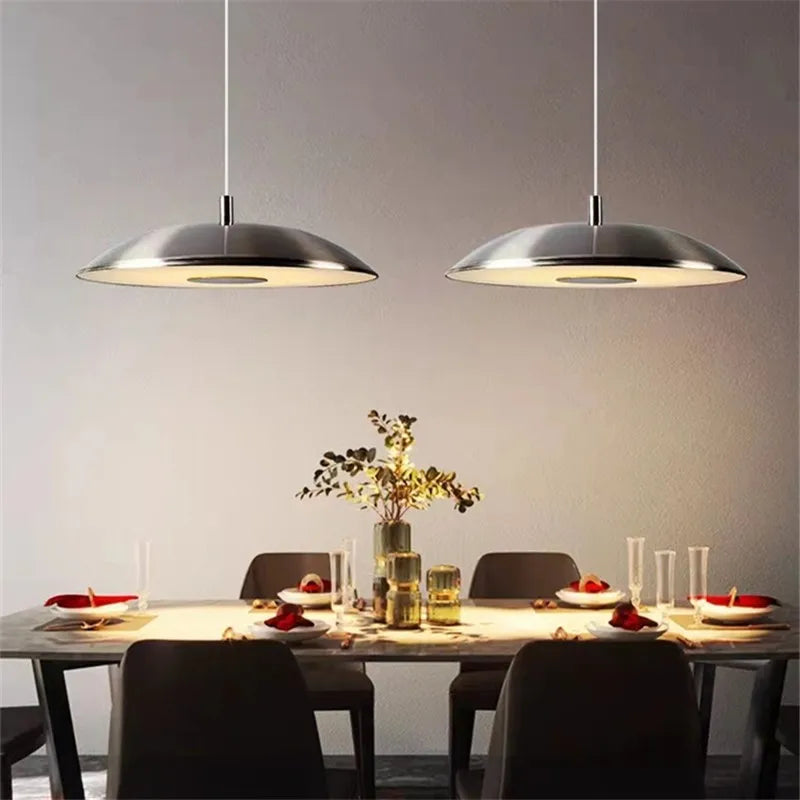 suspension scandi simple design ovni lumière décoration maison argent