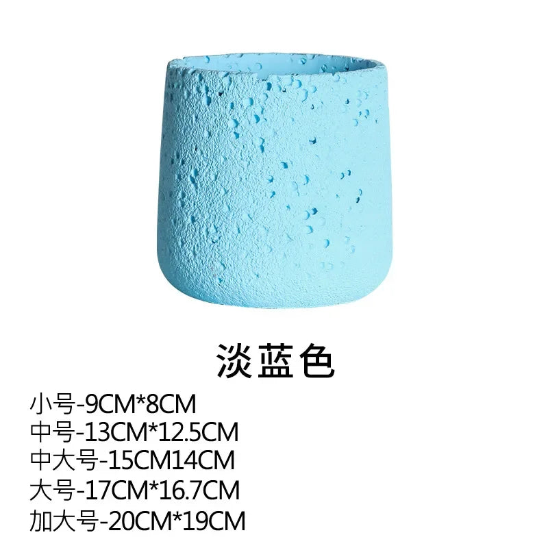 pot de fleurs en ciment style nordique avec plateau décoratif