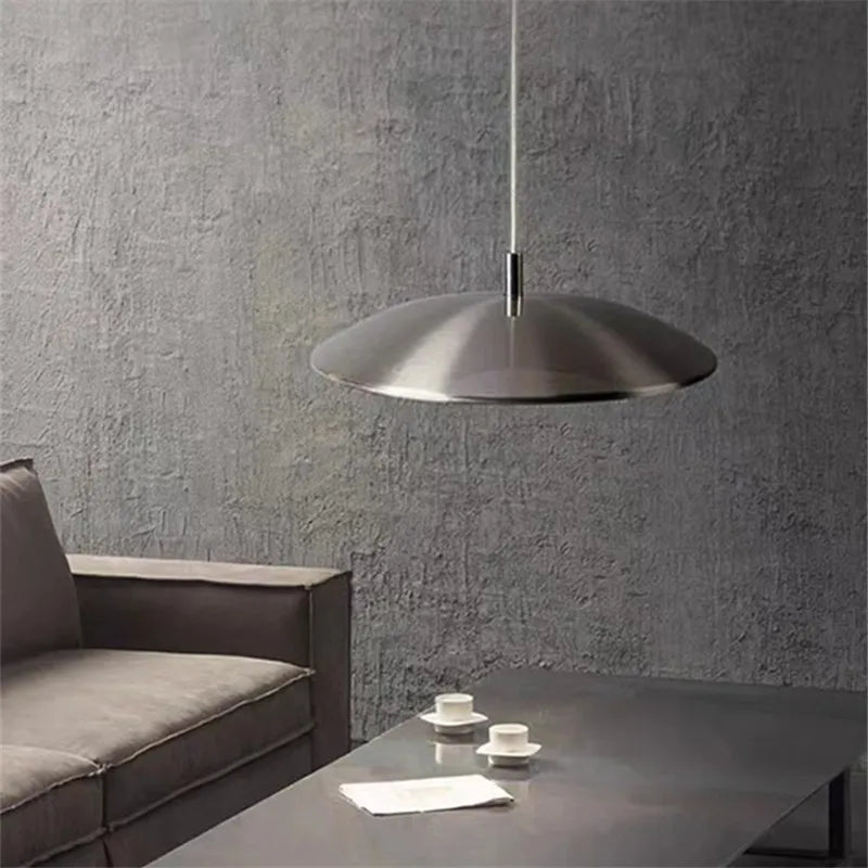 suspension scandi simple design ovni lumière décoration maison argent