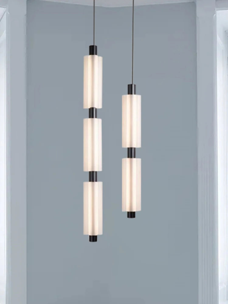 suspension en acrylique design pour éclairage moderne et élégant