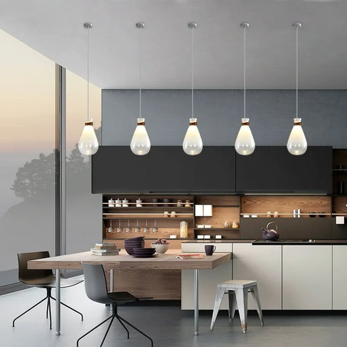 lustre moderne en verre design pour décoration intérieure élégante