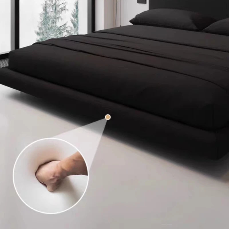 lit de luxe minimaliste moderne avec lumière noire flottante