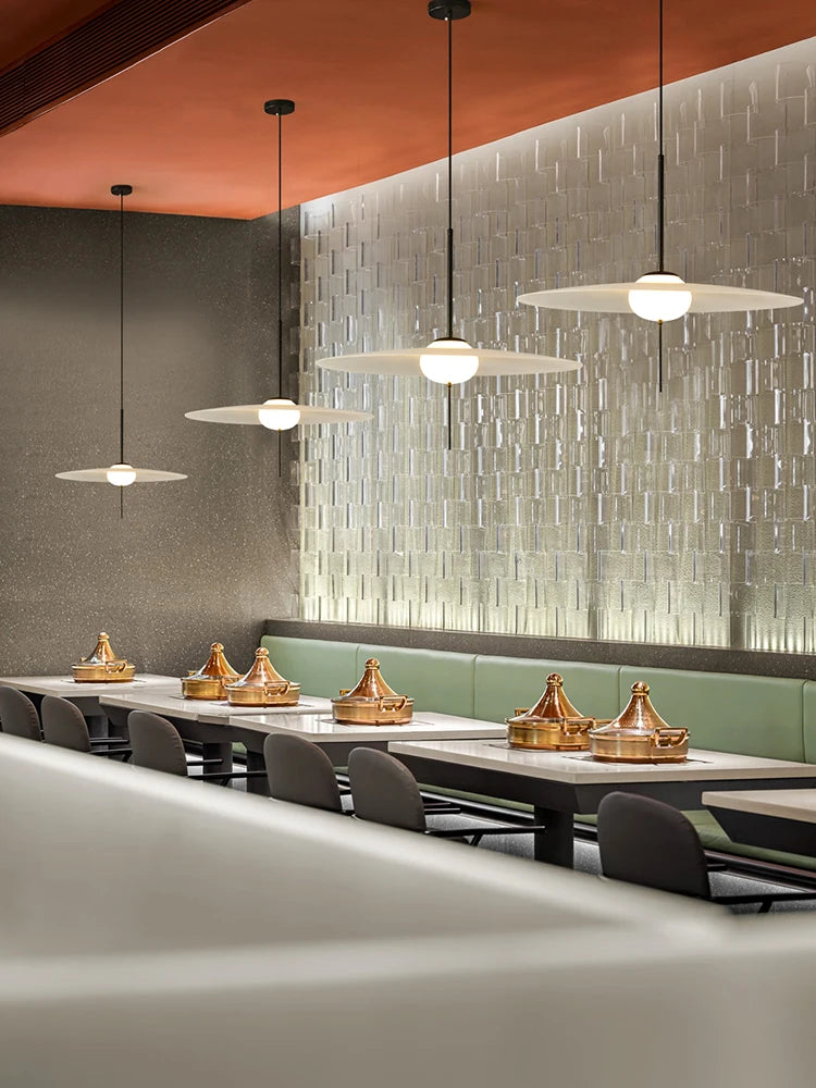 lustre moderne danois design ufo pour ambiance luxueuse