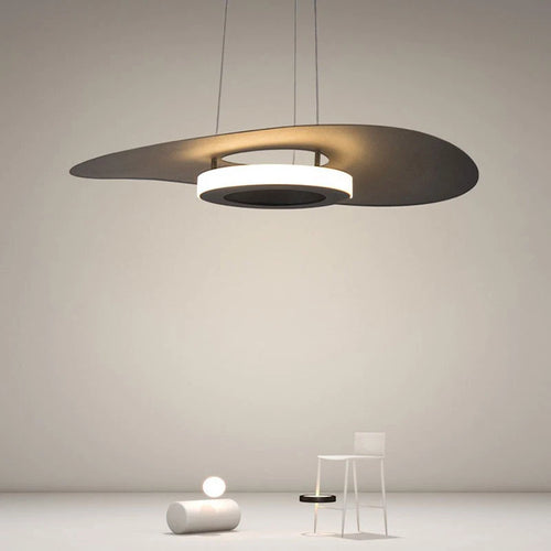Suspension LED en métal au design nordique variable
