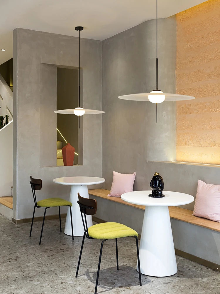 lustre moderne danois design ufo pour ambiance luxueuse