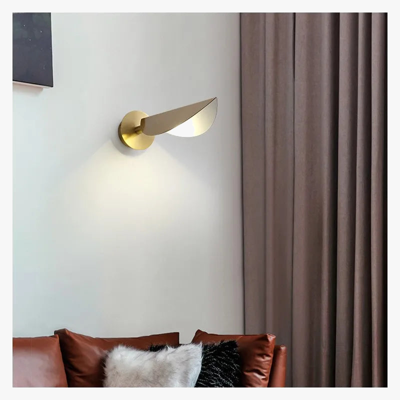 applique-murale-led-cuivre-moderne-1.png