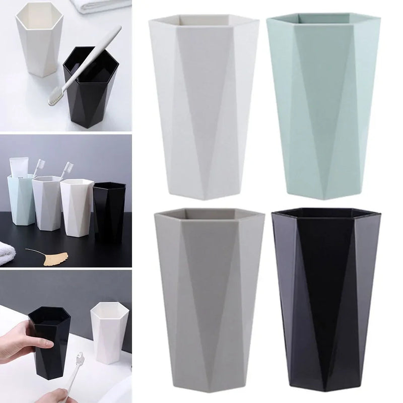 gobelet-pour-bain-de-bouche-et-brosse-dents-en-plastique-solide-1.png