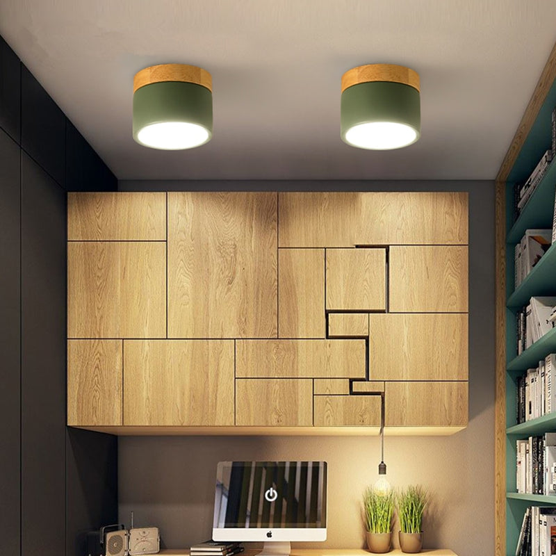 Spot moderne à LED en bois et métal coloré Allan