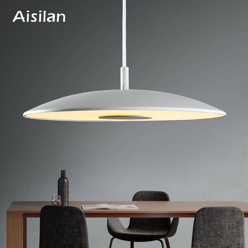 Suspension design à LED avec abat-jour arrondi en métal