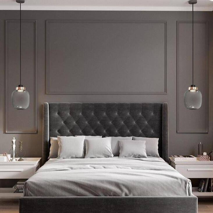 Suspension design LED avec sphère en verre et cercle cuivré