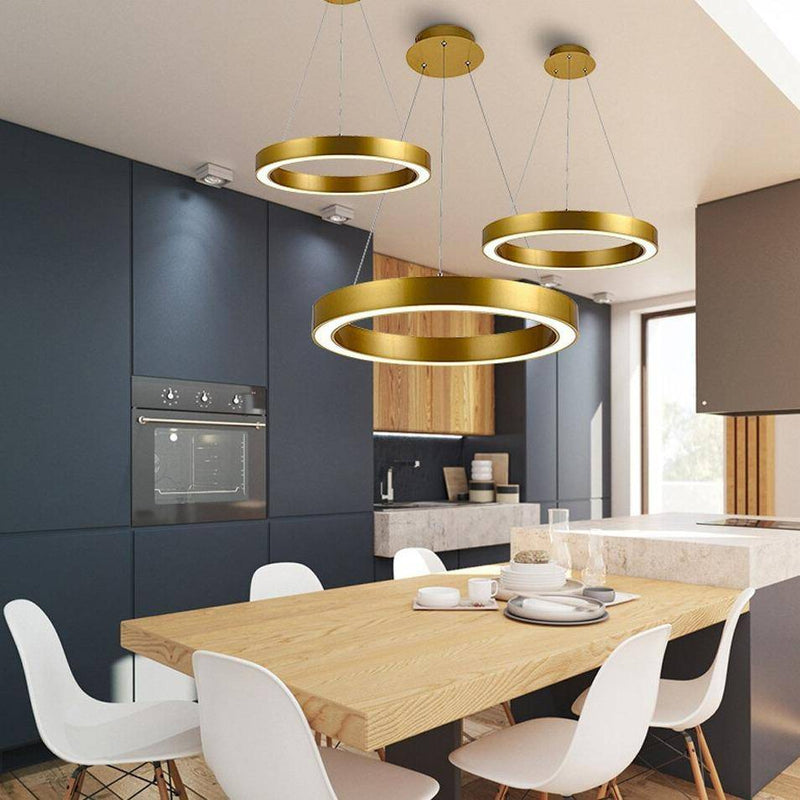 Suspension design LED avec cercle en métal aux bords épais Luxury