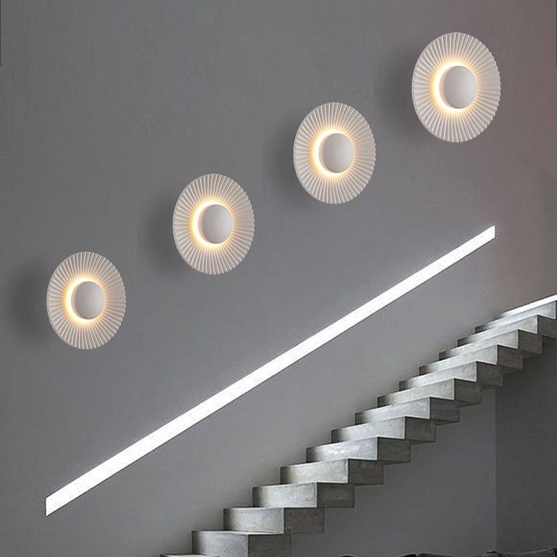 Applique murale moderne LED forme de soleil métallique Hasna