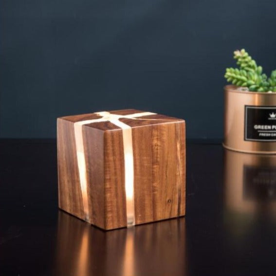 Applique murale scandinave LED cube en bois Lymena