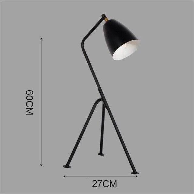 Lampe de bureau design à trois pieds Trigeminal