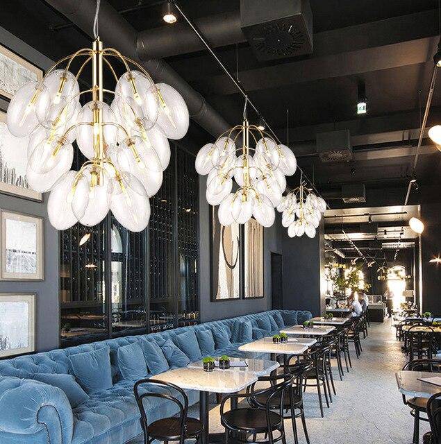Suspension design avec boules de verre Cafe