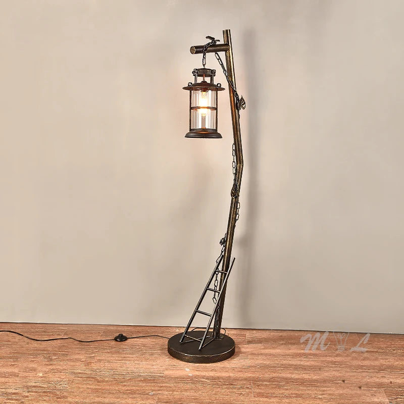 lampadaire vintage industriel pour une décoration chaleureuse et originale