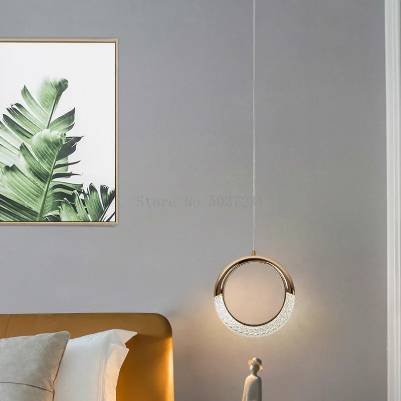 suspension LED en cristal doré au design nordique moderne