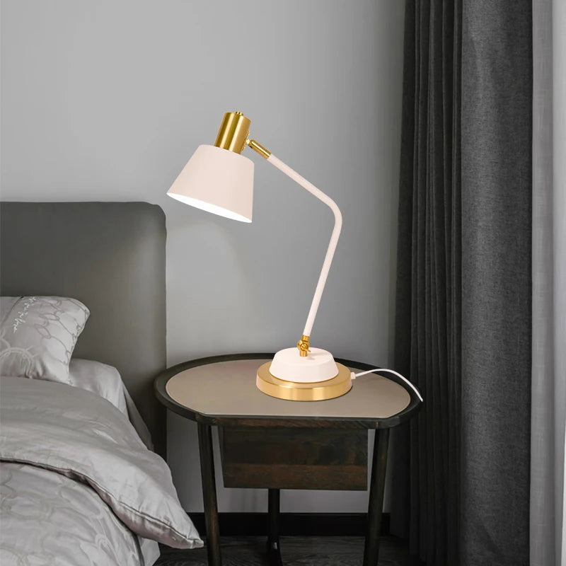 lampe à poser led nordique simple et romantique pour bureau et étude - vue 5 sur 10