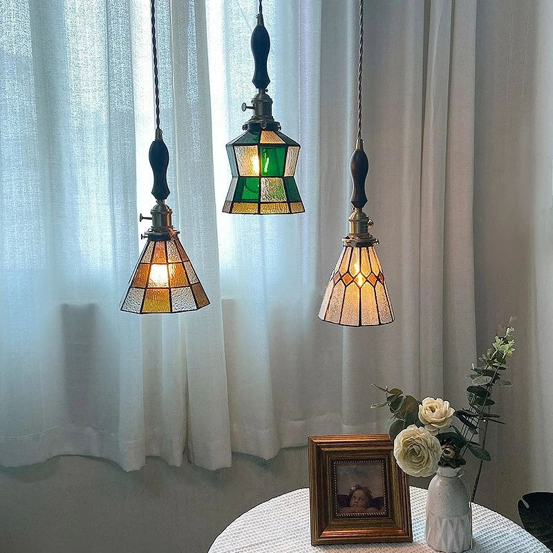 petit lustre nordique en cuivre avec verre coloré