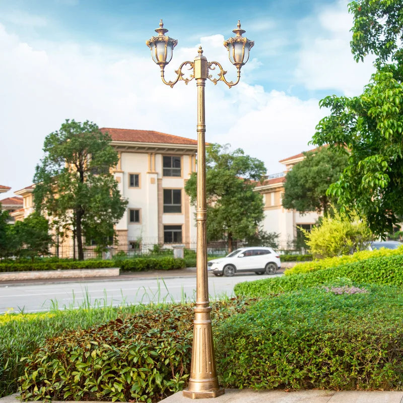 (H: 2.2 m) lampe de paysage européenne 2/3 tête cour lampadaire jardin extérieur moulé sous pression lampe de pelouse éclairage de Villa
