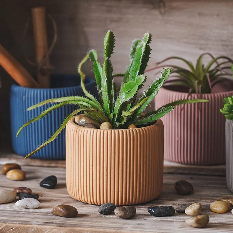 moule à pot de fleurs en béton à rayures et en silicone