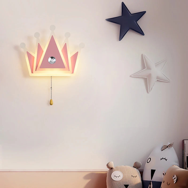 Applique murale couronne enfant rose or - vue 6 sur 7