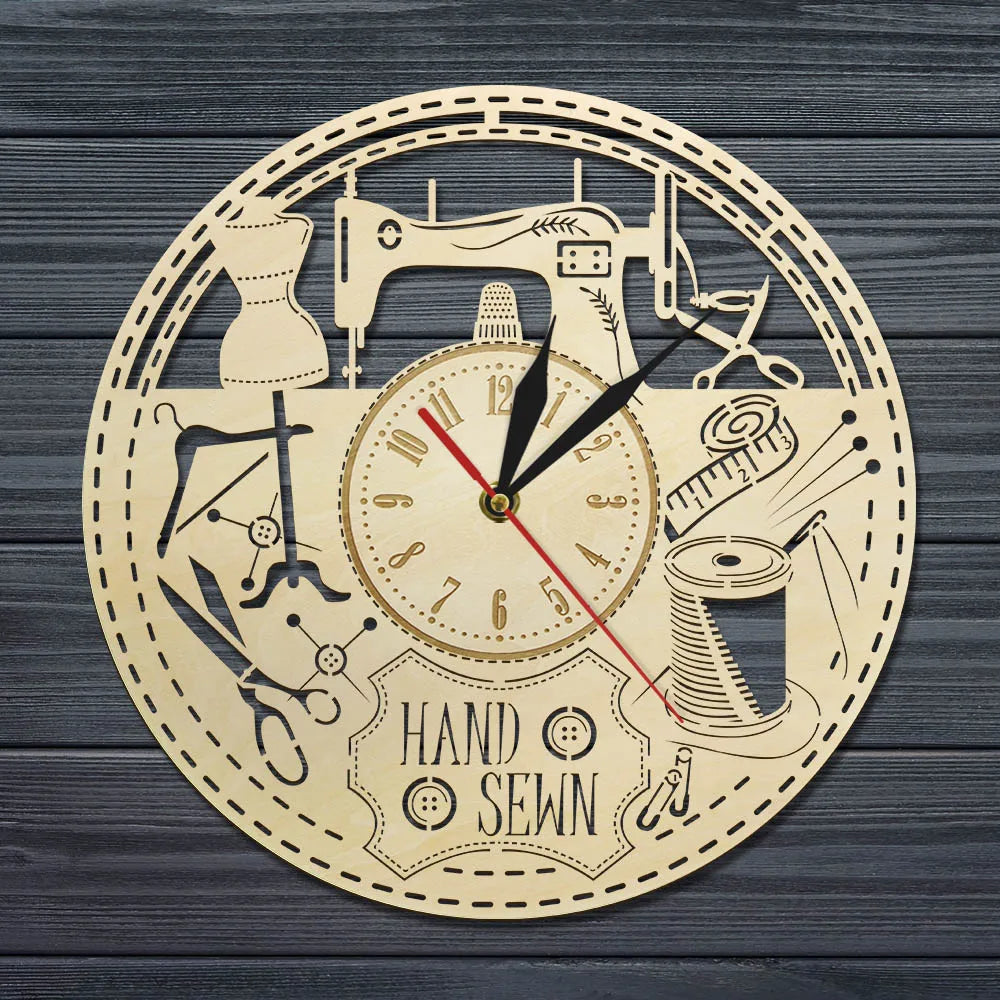 horloge en bois sans tic tac pour passionnés de couture décorative - vue 6 sur 7