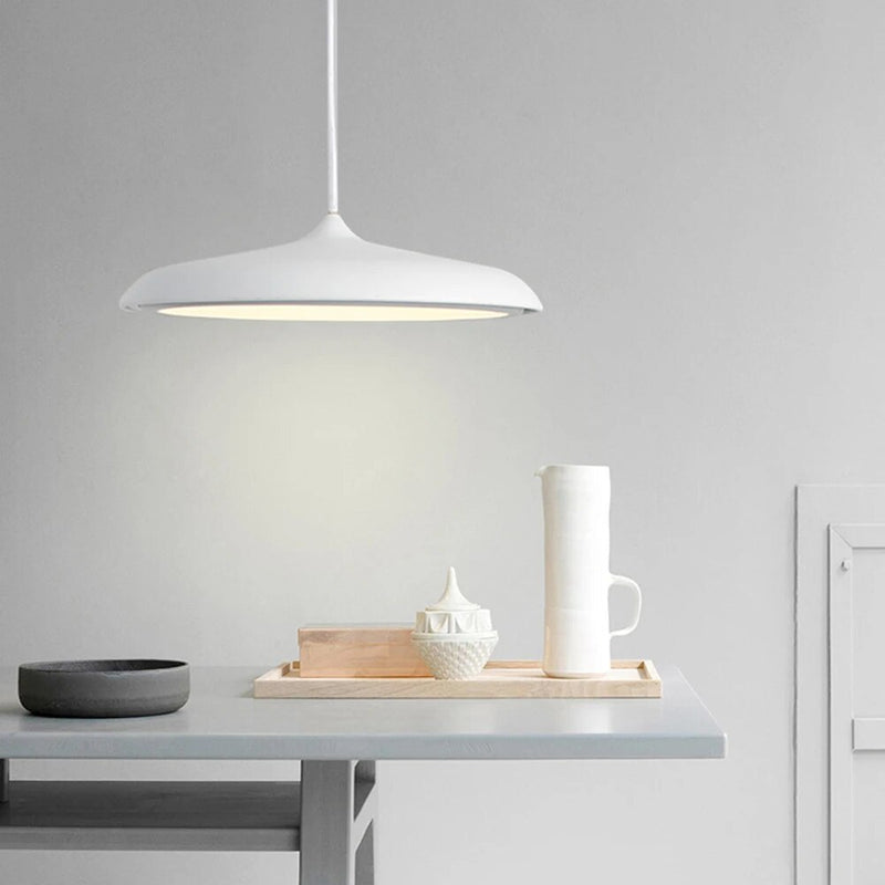 Suspension LED post-modernes nordiques