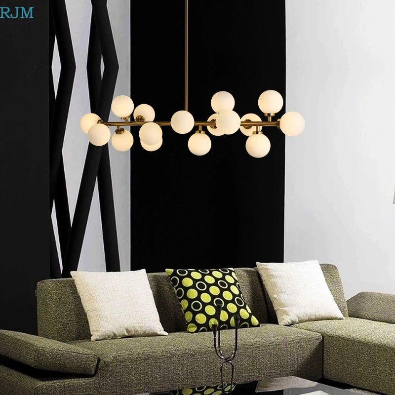 lustre design en métal doré et lampes en boules - vue 4 sur 8
