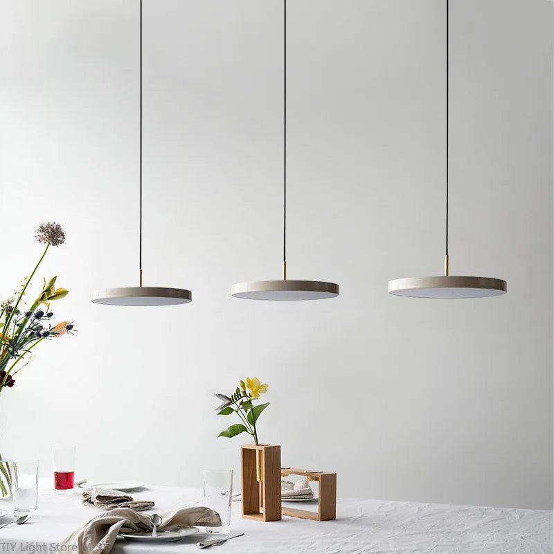 Suspension design sobre à LED style nordique - vue 5 sur 9