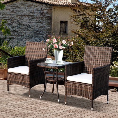 ensemble de jardin en rotin avec table et chaises