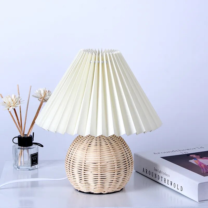 Lampe de table plissée coréenne - vue 4 sur 25