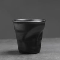 Tasse en gres plissee faite main style vintage