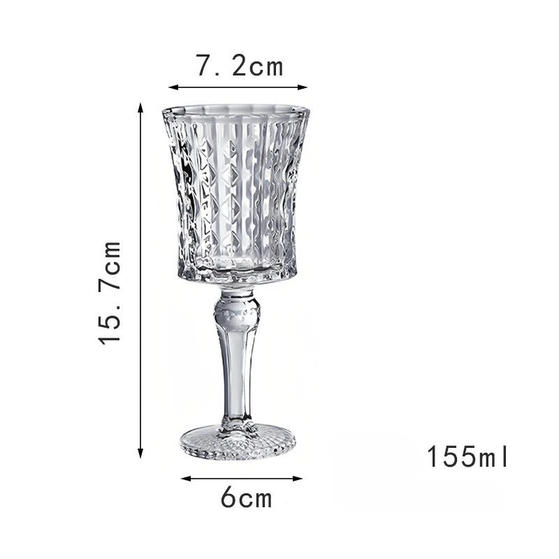 Verre en cristal à pied haut style élégant