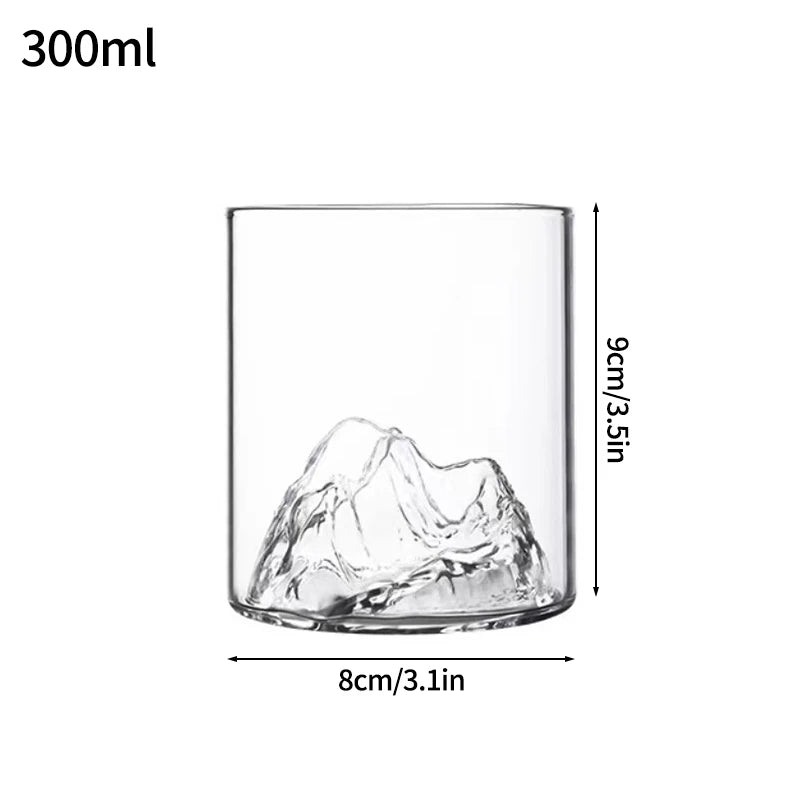 verre style montagne fond relief pour boissons café