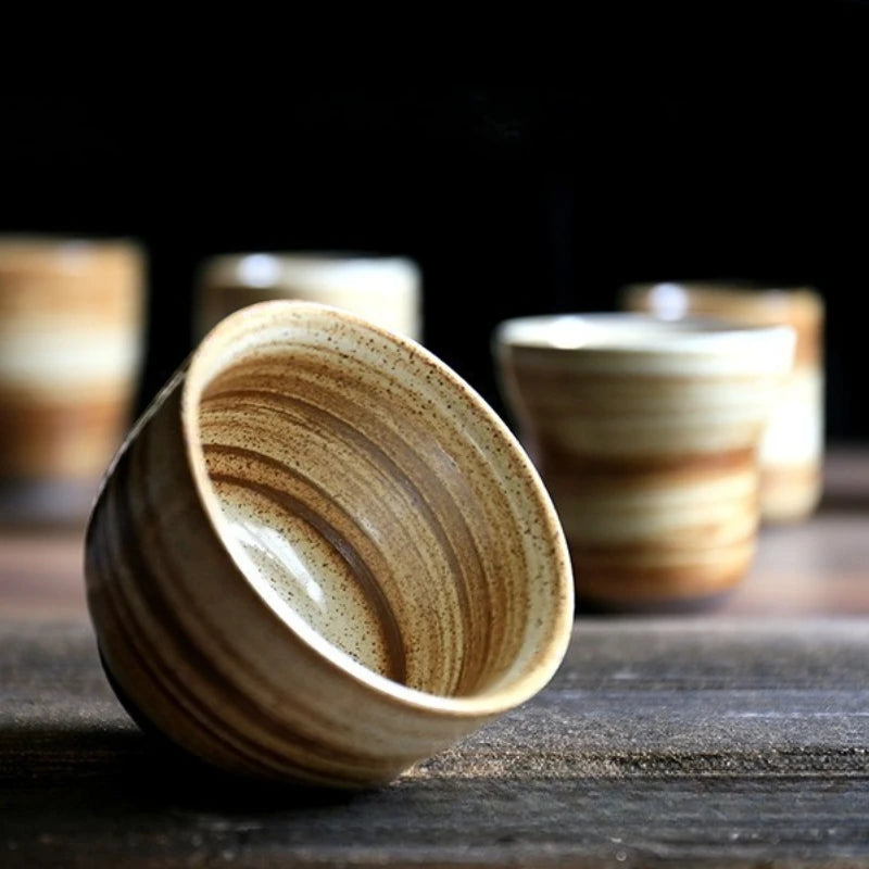 Mug raku japonais ceramique style vintage texture naturelle