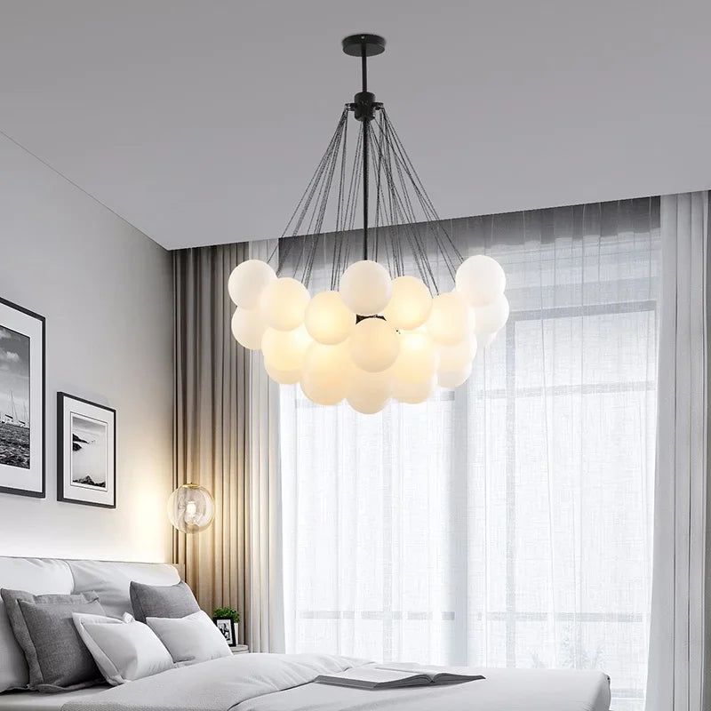 lustre moderne en verre pour une décoration élégante à la maison