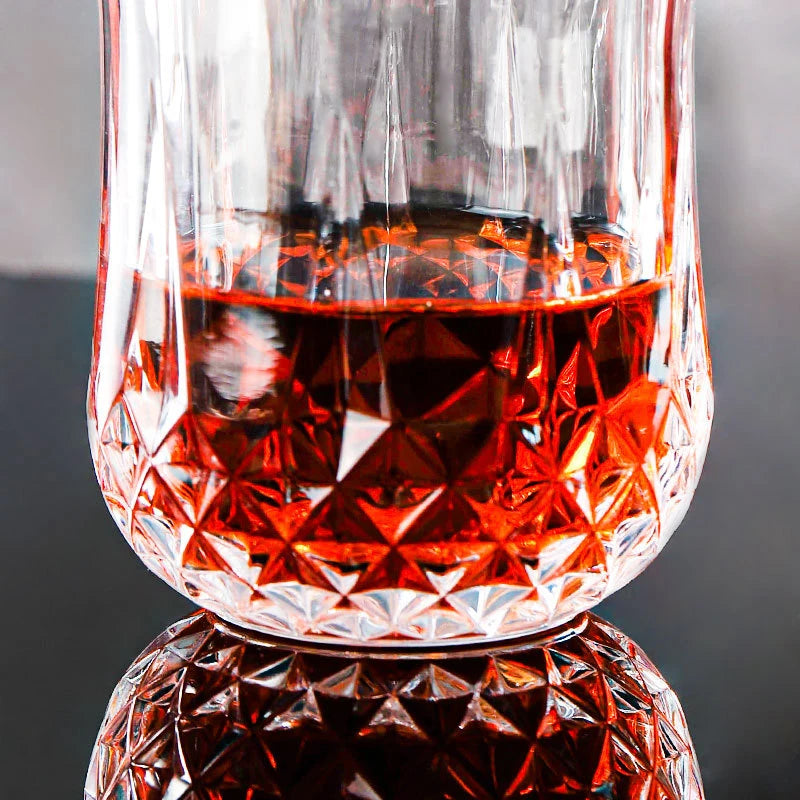 Verres vin motif diamant verrerie elegante cafe the