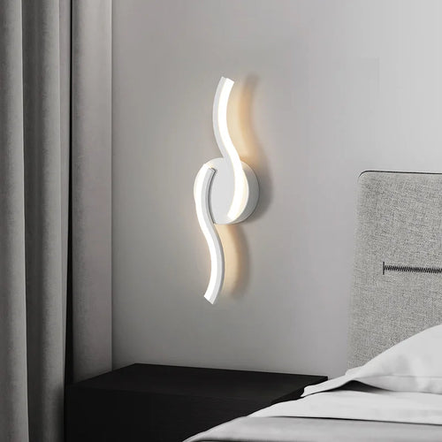 applique murale led blanche à différentes formes ludiques