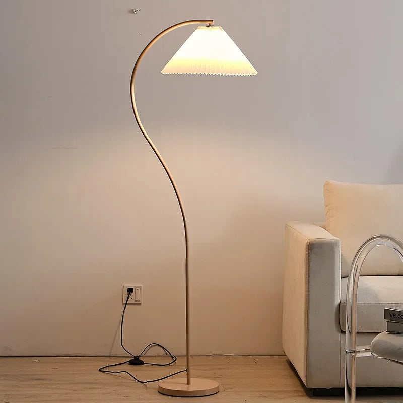 Lampadaire rétro plissé moderne minimaliste Led nordique salon étude chambre chevet lampadaire Vertical