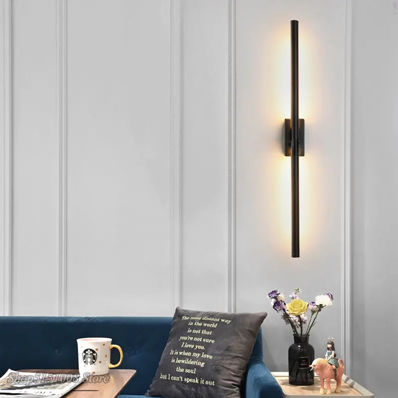 Applique murale à tube linéaire simples et modernes LED de haut en bas - vue 4 sur 5