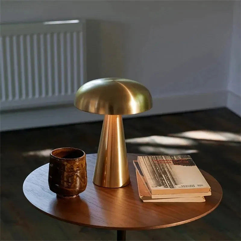Lampe Table Portable Créative LED Rechargeable - vue 4 sur 8