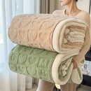 plaid polaire epais motif coeur doux canapé lit